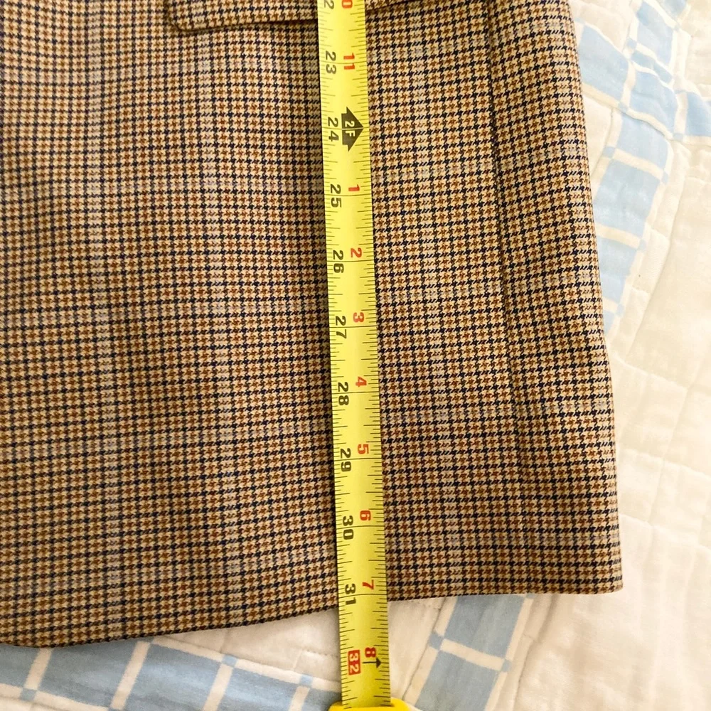 Brooks Brothers fully lined woven wool blazer size 42